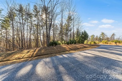 Discover the perfect setting for your mountain and lake retreat - photo 13