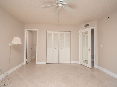 Beautiful 2BR/2BA first-floor condo in Vista Royale! This model - photo 14
