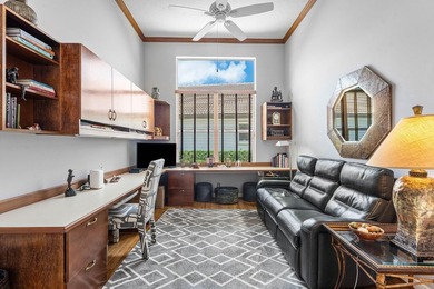 Welcome to this bright and beautifully maintained single-story - photo 19
