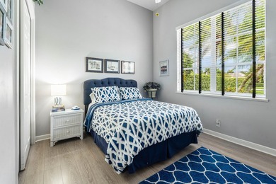 Welcome to this bright and beautifully maintained single-story - photo 20