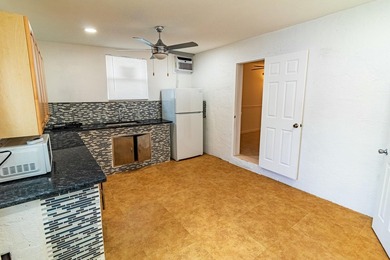Charming Home with Attached Studio in Vibrant West Palm Beach - photo 21