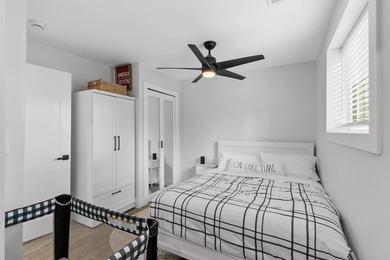 Is there a 3-bed single-family home in Cedar Point Park near - photo 22