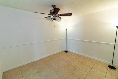 Charming Home with Attached Studio in Vibrant West Palm Beach - photo 24