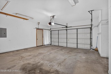 Situated on approximately 0.55 acres in the heart of Diamondhead - photo 26
