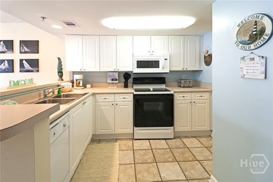 Move-in ready, turn-key condo, offered for sale as fully - photo 8