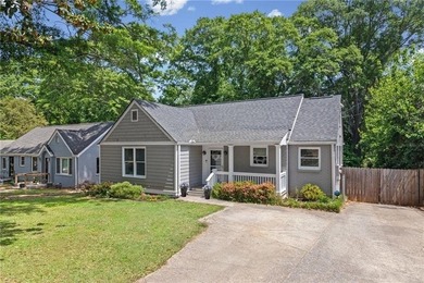 New Price Improvement!!! This East Lake Terrace property - photo 2
