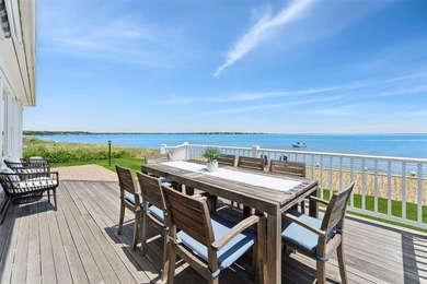 Experience the perfect blend of comfort, luxury, and waterfront - photo 22