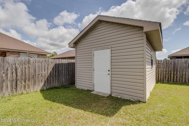 Welcome to 18028 Canal Landing Drive in Canal Crossing! This - photo 23