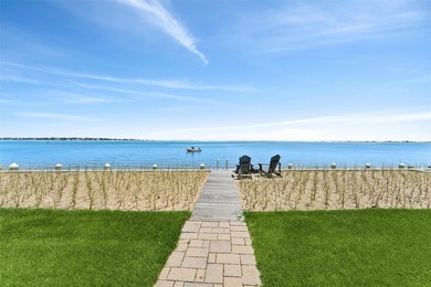 Experience the perfect blend of comfort, luxury, and waterfront - photo 25
