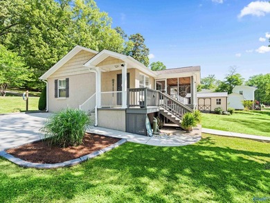 Beautifully updated home on Elk River! 3BR/2BA 1320sf house with - photo 26