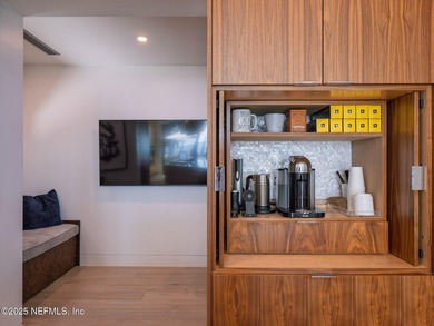 Discover this private modern riverfront estate on the Saint - photo 28