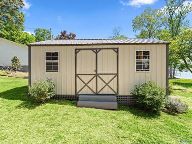 Beautifully updated home on Elk River! 3BR/2BA 1320sf house with - photo 30
