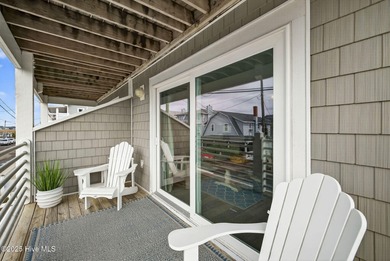 Beautifully updated 1-bedroom, 1-bath condo with ocean views at