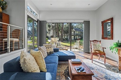 This beautifully updated end-unit condo offers the perfect - photo 3