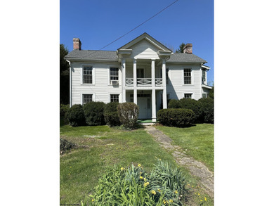 (private lake, pond, creek) Home For Sale in Buckhannon West Virginia