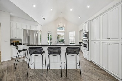 Private Equestrian Retreat in Butterfield Junction on 10 Acres - photo 16
