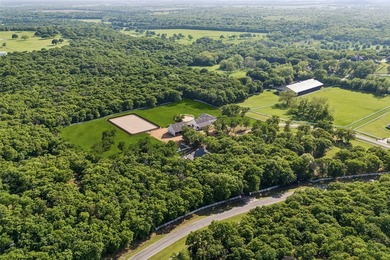 Private Equestrian Retreat in Butterfield Junction on 10 Acres - photo 29