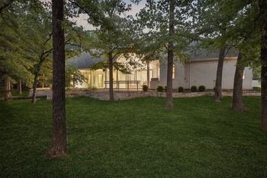 Private Equestrian Retreat in Butterfield Junction on 10 Acres - photo 30