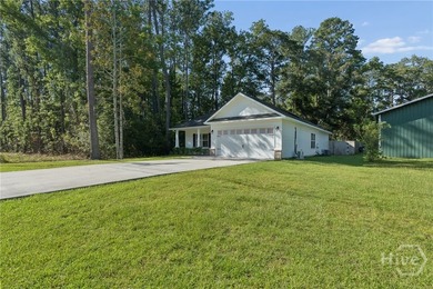 Welcome to this charming coastal cottage situated on an - photo 3