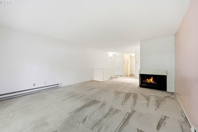 Historic Milwaukie Condo property sit on the Willamette River - photo 6