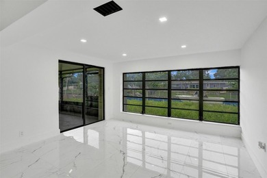 This single family home in Plantation Isles offers a practical - photo 11