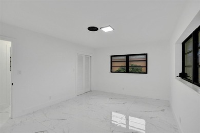 This single family home in Plantation Isles offers a practical - photo 15