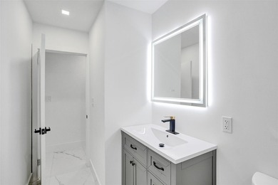 This single family home in Plantation Isles offers a practical - photo 19