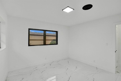 This single family home in Plantation Isles offers a practical - photo 21