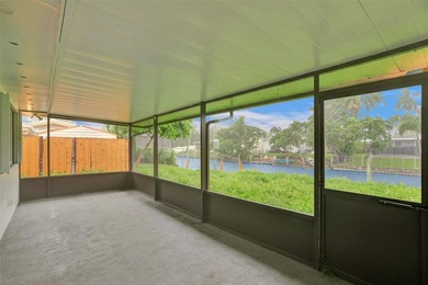 This single family home in Plantation Isles offers a practical - photo 24
