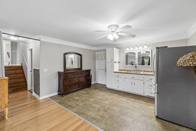 Spacious and versatile 4 bdr, 2.5 bath brick home situated on - photo 38