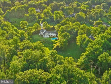 Poised at the end of a picturesque, tree-lined lane, 1660 Hidden - photo 43