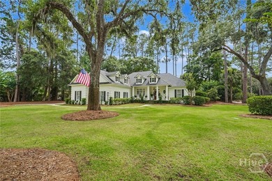 Enjoy luxury living inside and out. Positioned on an elevated - photo 2