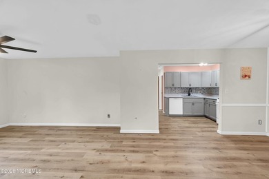 This charming one-bedroom, one-bath residence offers a spacious - photo 14