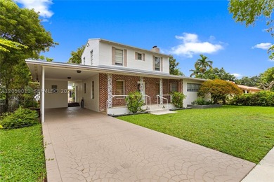 Desirable Palmetto Drive. This LARGE LOT is less than a block - photo 3