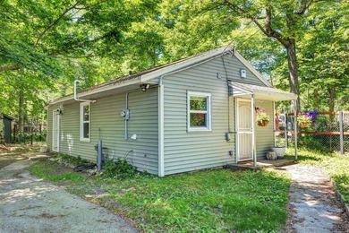 Charming Door County getaway on desirable Tacoma Beach Road in - photo 20
