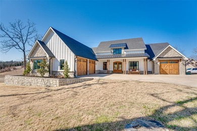 Cedar Creek Lake Home For Sale in Log Cabin Texas