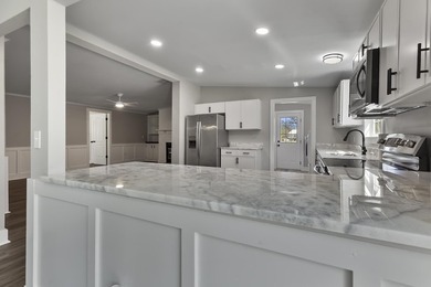 Completely Renovated Home on your owned 1/2 Acre lot with No HOA - photo 12