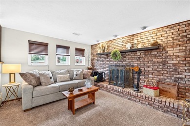 Welcome to this well-maintained 3-bedroom multi-level home - photo 20