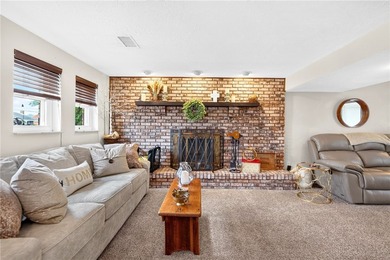 Welcome to this well-maintained 3-bedroom multi-level home - photo 21