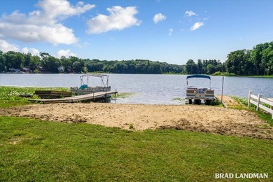 This 2 bedroom home has deeded access to Big Lake, just across - photo 22