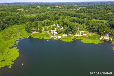 This 2 bedroom home has deeded access to Big Lake, just across - photo 28
