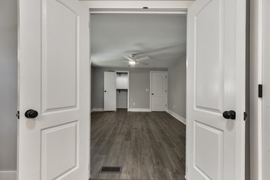 Completely Renovated Home on your owned 1/2 Acre lot with No HOA - photo 30