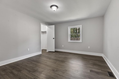 Completely Renovated Home on your owned 1/2 Acre lot with No HOA - photo 35