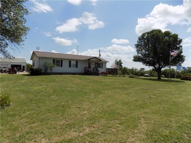 (private lake, pond, creek) Home For Sale in Williamsburg Kansas