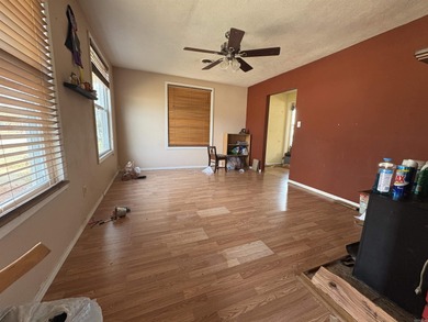 Looking for an affordable investment or a cozy place to make - photo 11