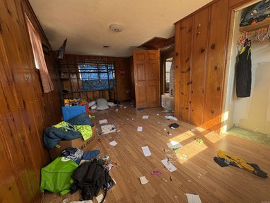 Looking for an affordable investment or a cozy place to make - photo 19