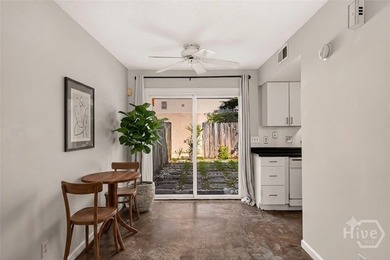 Tucked into the heart of Midtown Savannah, this 2 bed, 2.5 bath - photo 5