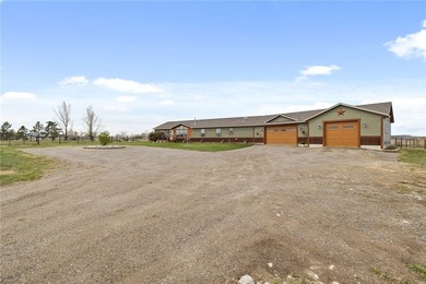 Horse Property on just over 4 acres with continuous fencing - photo 3
