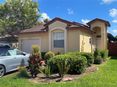 (private lake, pond, creek) Home For Sale in Miami Florida