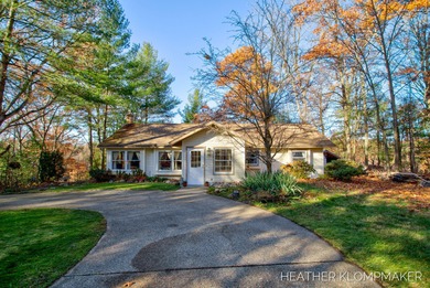 Lake Allegan Home For Sale in Allegan Michigan